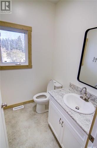 108 Central Avenue, Love, SK - Indoor Photo Showing Bathroom