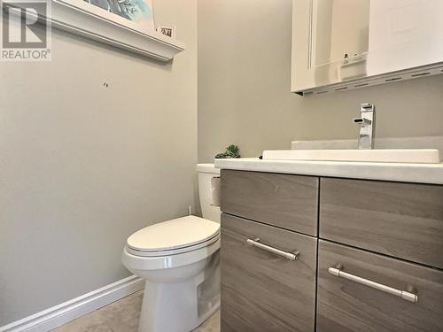 2526 Nechako Drive Unit# 1, Kamloops, BC - Indoor Photo Showing Bathroom