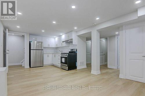 20 Heggie Road, Brampton, ON - Indoor Photo Showing Kitchen