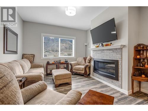 324 K View Crescent, Keremeos, BC - Indoor Photo Showing Living Room With Fireplace