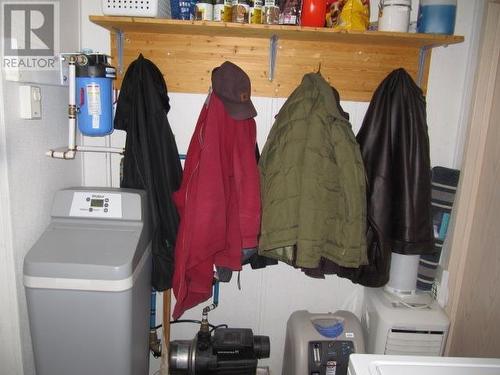 4776 Moneeyaw Road, 108 Mile Ranch, BC - Indoor Photo Showing Laundry Room