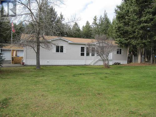 4776 Moneeyaw Road, 108 Mile Ranch, BC - Outdoor