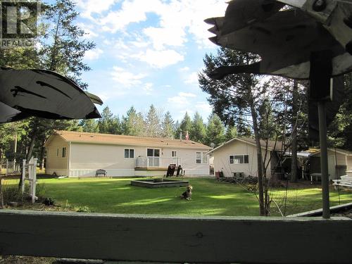 4776 Moneeyaw Road, 108 Mile Ranch, BC - Outdoor