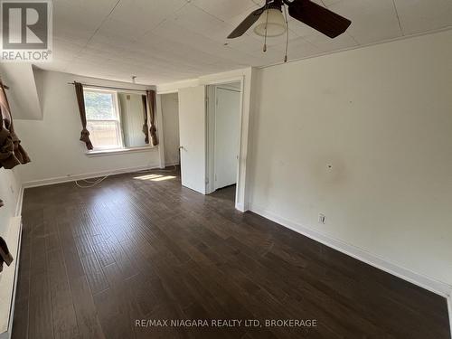 154 Park Street, Fort Erie (335 - Ridgeway), ON - Indoor Photo Showing Other Room