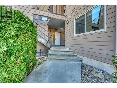 335 Churchill Avenue Unit# 101, Penticton, BC - Outdoor