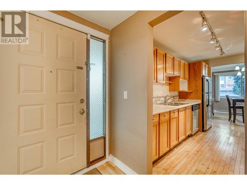 335 Churchill Avenue Unit# 101, Penticton, BC - Indoor Photo Showing Kitchen