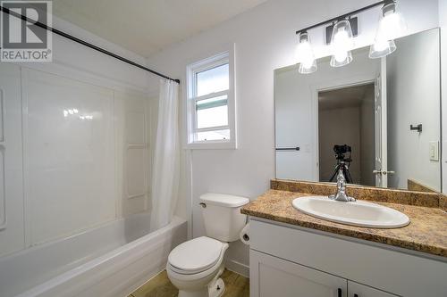 800 Southill Street Unit# 22, Kamloops, BC - Indoor Photo Showing Bathroom