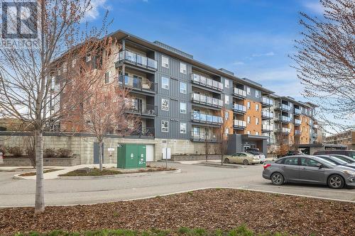 881 Academy Way Unit# 212, Kelowna, BC - Outdoor