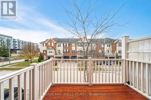 3033 Drumloch Avenue, Oakville, ON - Outdoor