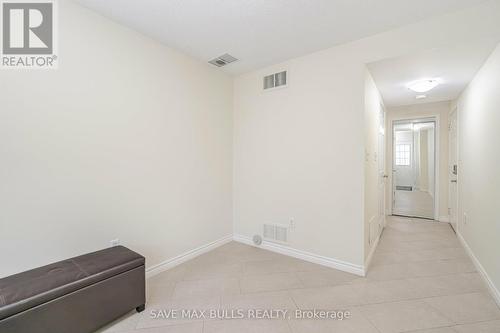 3033 Drumloch Avenue, Oakville, ON - Indoor Photo Showing Other Room