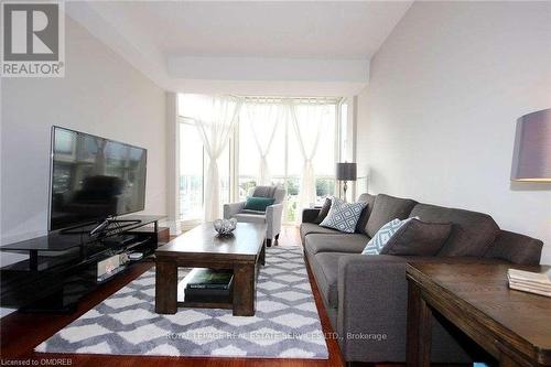 507 - 60 Old Mill Road, Oakville, ON - Indoor Photo Showing Living Room