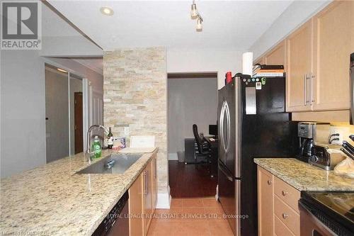 507 - 60 Old Mill Road, Oakville, ON - Indoor Photo Showing Kitchen