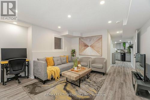 37 Harbourtown Crescent, Brampton, ON - Indoor Photo Showing Living Room