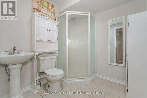 37 Harbourtown Crescent, Brampton, ON - Indoor Photo Showing Bathroom