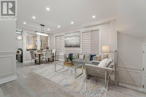 37 Harbourtown Crescent, Brampton, ON - Indoor Photo Showing Living Room