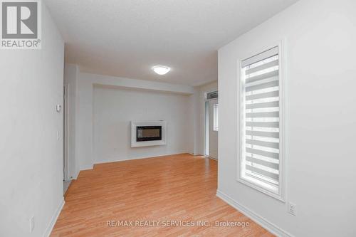 3007 Max Khan Boulevard, Oakville, ON - Indoor Photo Showing Other Room