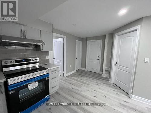 Lower - 25 Merrybrook Trail, Brampton, ON - Indoor Photo Showing Kitchen