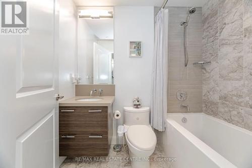 2406 - 33 Shore Breeze Drive, Toronto, ON - Indoor Photo Showing Bathroom