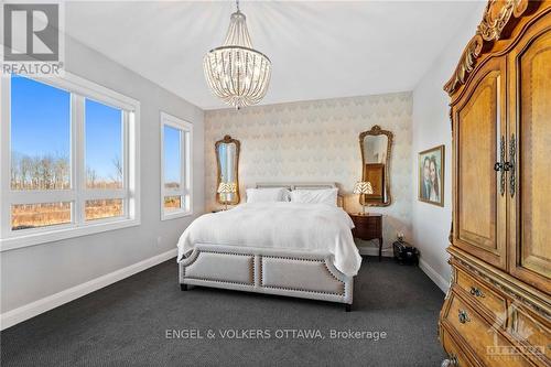 375 Longworth Avenue, Ottawa, ON - Indoor Photo Showing Bedroom