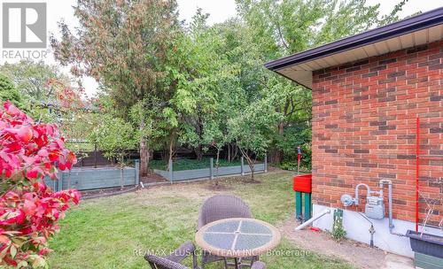 70 Bellingham Drive, Hamilton, ON - Outdoor