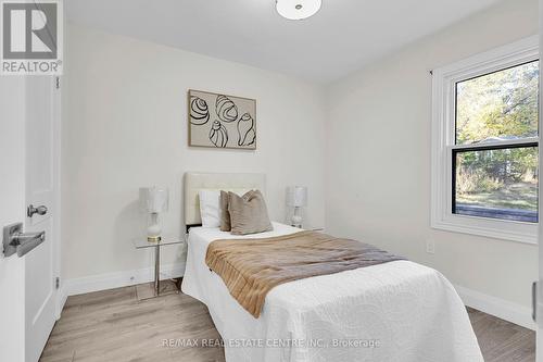 124 St George Street, Kitchener, ON - Indoor Photo Showing Bedroom