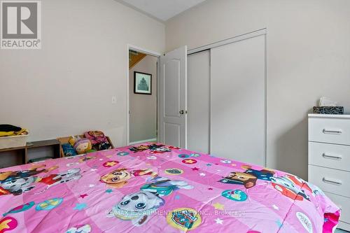 76 Morrison Crescent, Grimsby, ON - Indoor Photo Showing Bedroom