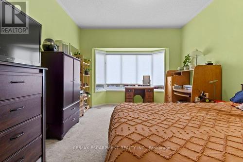 76 Morrison Crescent, Grimsby, ON - Indoor Photo Showing Bedroom