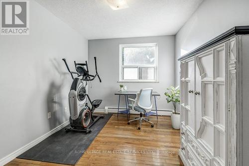 201 - 81 Charlton Avenue E, Hamilton, ON - Indoor Photo Showing Gym Room