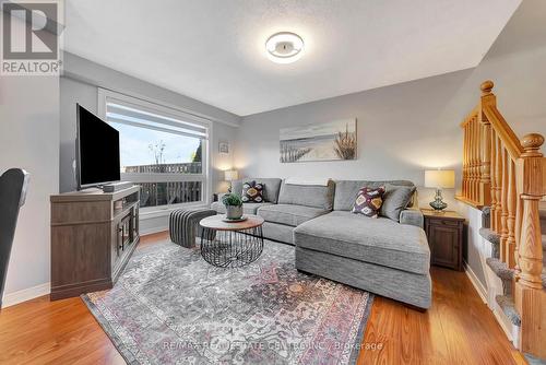 62 Brandy Crescent, Kitchener, ON - Indoor Photo Showing Living Room