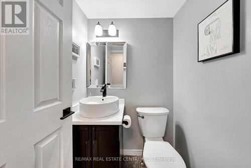 62 Brandy Crescent, Kitchener, ON - Indoor Photo Showing Bathroom