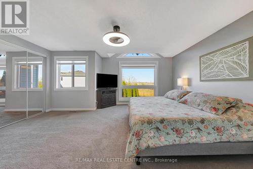 62 Brandy Crescent, Kitchener, ON - Indoor Photo Showing Bedroom