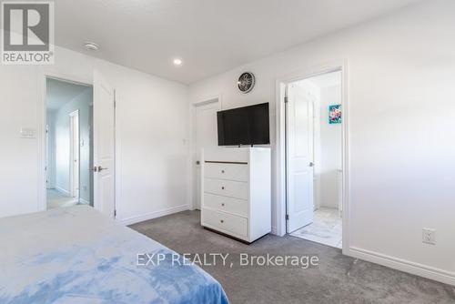 12 - 29 Schuyler Street, Brant, ON - Indoor Photo Showing Bedroom