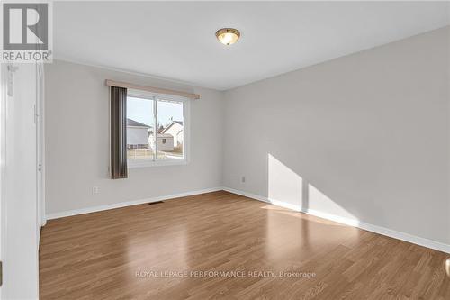 236 Northwoods Crescent, Stormont, Dundas And Glengarry, ON - Indoor Photo Showing Other Room