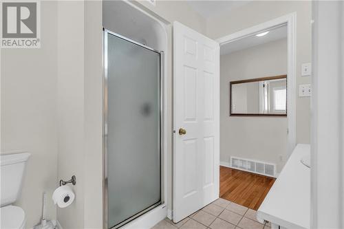 236 Northwoods Crescent, Cornwall, ON - Indoor Photo Showing Bathroom