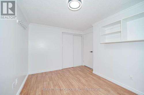 19 Sandy Haven Drive, Toronto, ON - Indoor Photo Showing Other Room