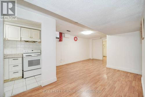 19 Sandy Haven Drive, Toronto, ON - Indoor