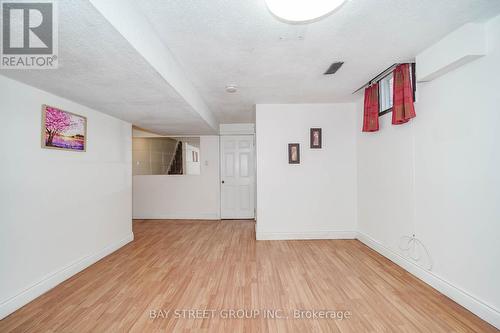 19 Sandy Haven Drive, Toronto, ON - Indoor Photo Showing Other Room