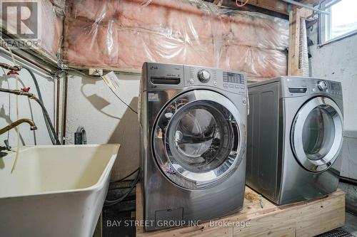 19 Sandy Haven Drive, Toronto, ON - Indoor Photo Showing Laundry Room