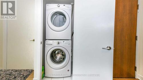 4406 - 3975 Grand Park Drive, Mississauga, ON - Indoor Photo Showing Laundry Room