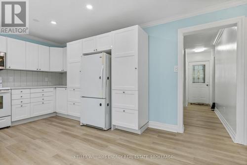 78 Wellesley Crescent N, London, ON - Indoor Photo Showing Kitchen