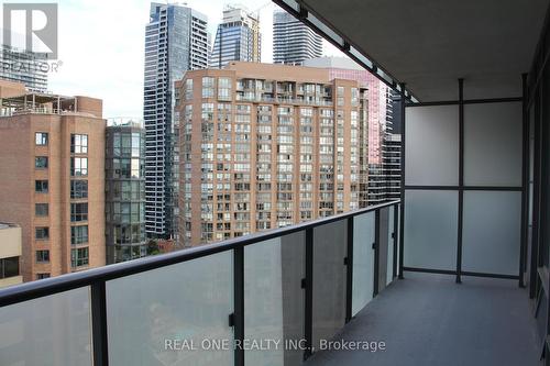 1811 - 1080 Bay Street, Toronto, ON - Outdoor With Balcony With Exterior