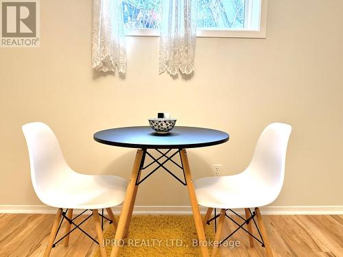 Room 1 - 33 Yatesbury Road, Toronto, ON - Indoor Photo Showing Dining Room