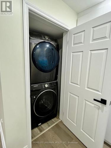 Upper - 902 Delgado Drive, Mississauga, ON - Indoor Photo Showing Laundry Room