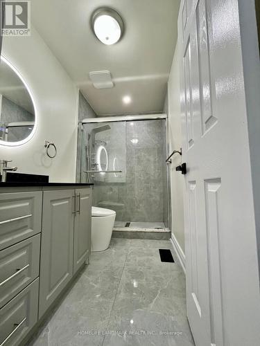 Upper - 902 Delgado Drive, Mississauga, ON - Indoor Photo Showing Bathroom