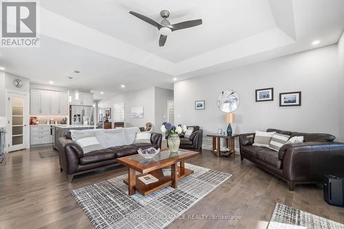 29 Pineridge Drive, Prince Edward County (Picton), ON - Indoor Photo Showing Living Room