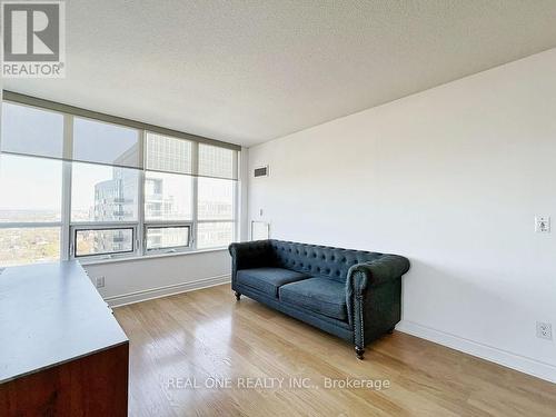 2512 - 15 Greenview Avenue, Toronto, ON - Indoor Photo Showing Living Room