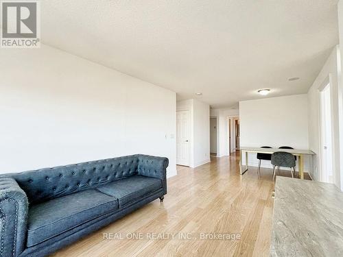 2512 - 15 Greenview Avenue, Toronto, ON - Indoor Photo Showing Living Room