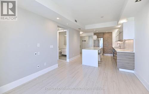 3101 - 181 Wynford Drive, Toronto, ON - Indoor Photo Showing Kitchen