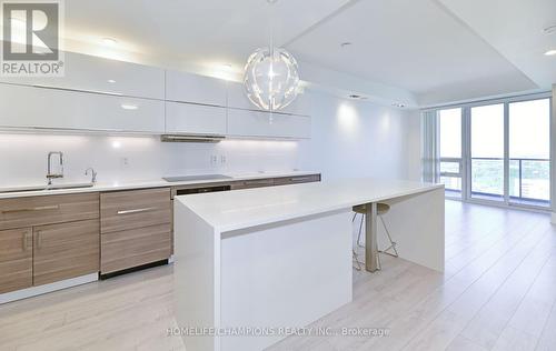 3101 - 181 Wynford Drive, Toronto, ON - Indoor Photo Showing Kitchen With Upgraded Kitchen