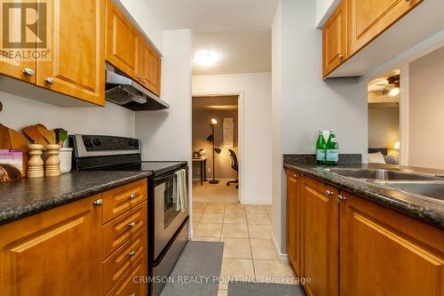 907 - 1200 The Esplanade N, Pickering, ON - Indoor Photo Showing Kitchen With Double Sink